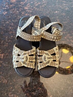 Steven By Steve Madden Girls Woven Strappy Sandals in Beige